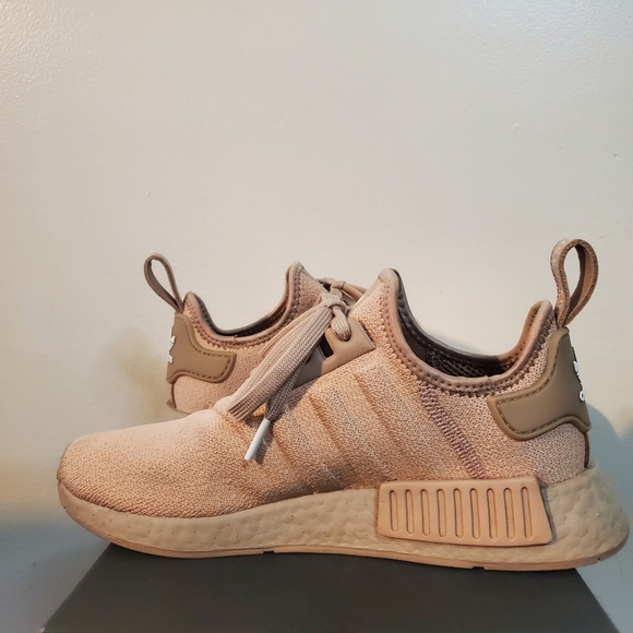 Womens Adidas NMD_R1 Shoes Ash Pearl Size 8 - Picture 13 of 16